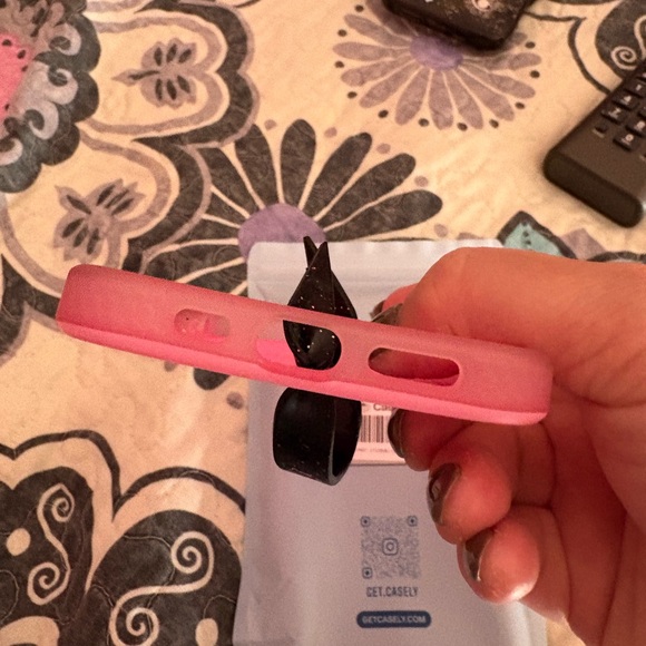 iPhone 12 Loopy case pink with pink glitter loop - Picture 5 of 8